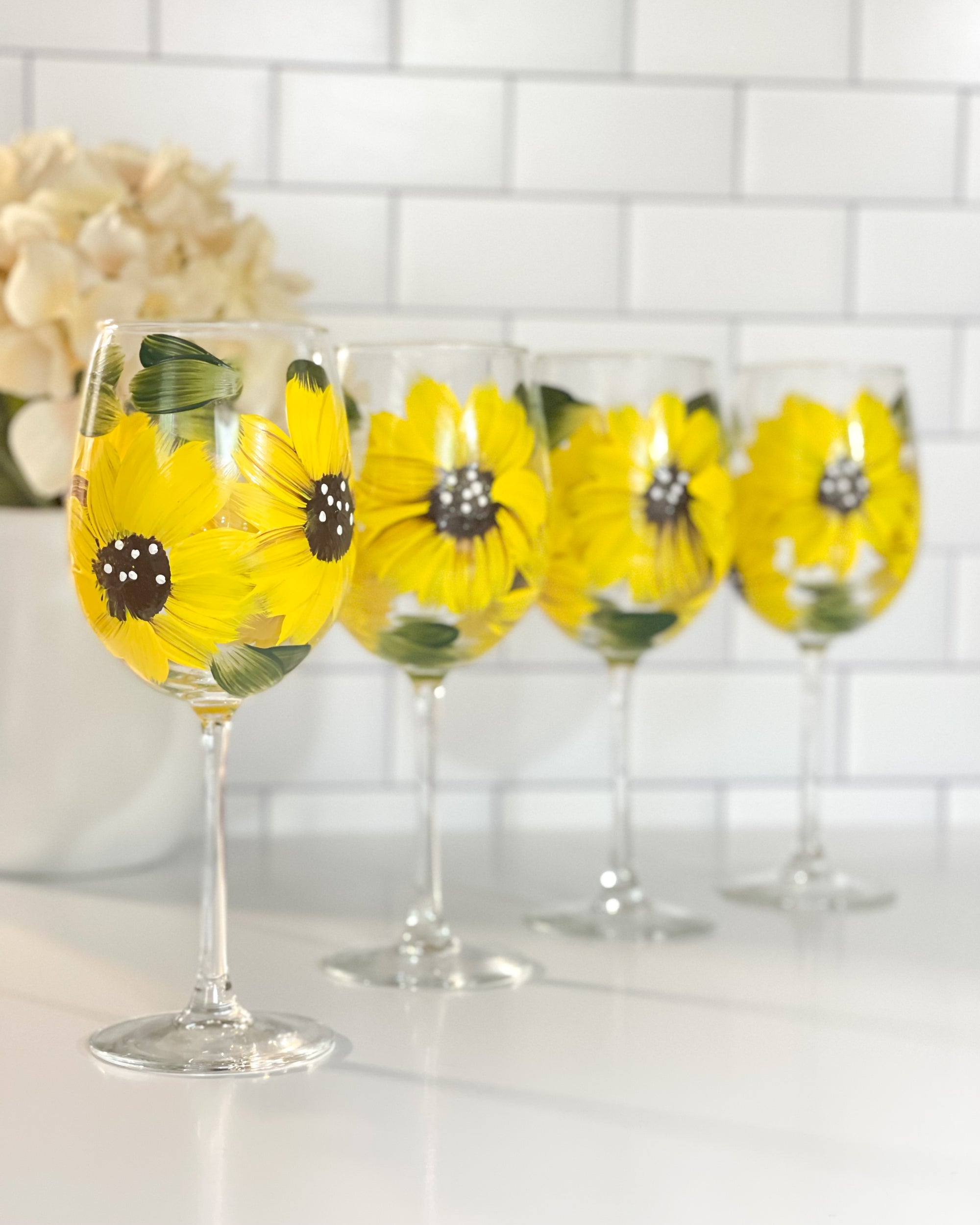 Sunflower Wreath Stemless Wine Glass Set